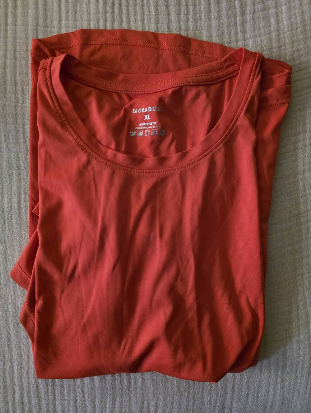 Gradual Red Short Sleeve Tee - Women's